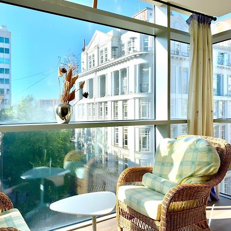 Birmingham Prime Location Stunning Apartment Floor-To-Ceiling Windows Exterior photo