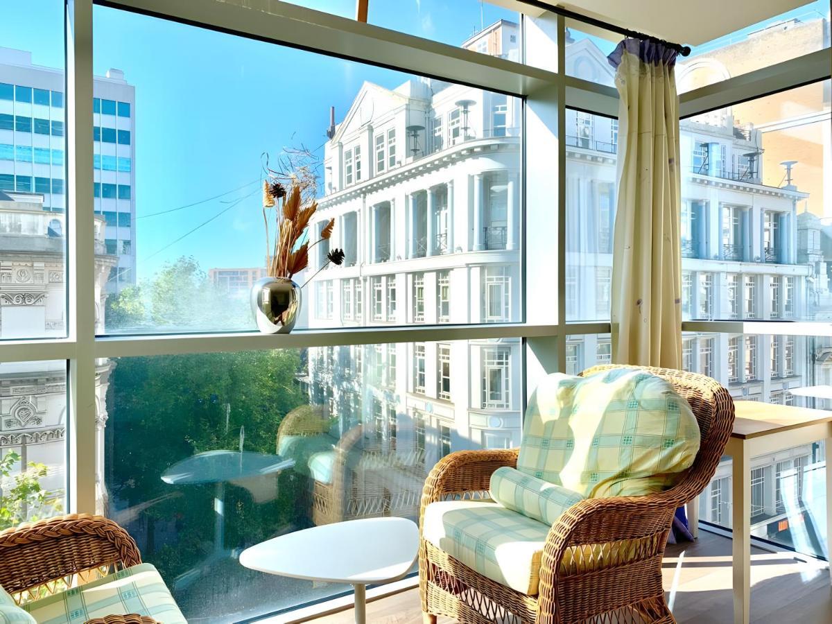 Birmingham Prime Location Stunning Apartment Floor-To-Ceiling Windows Exterior photo